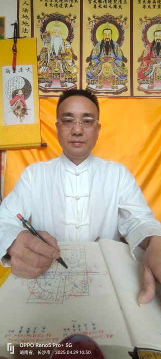 李学哲2.jpg